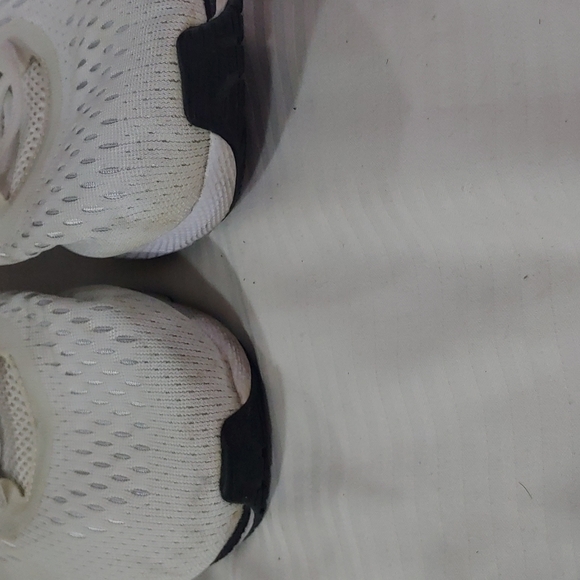 Underarmor Men's UA Charged Pursuit 2 Running Shoes - Picture 2 of 8